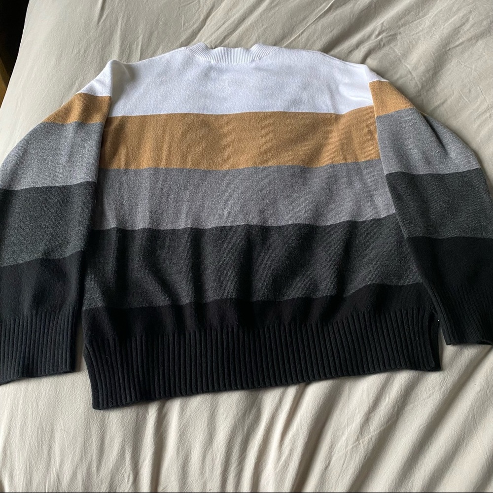 Color Block Sweater - Picture 3 of 4